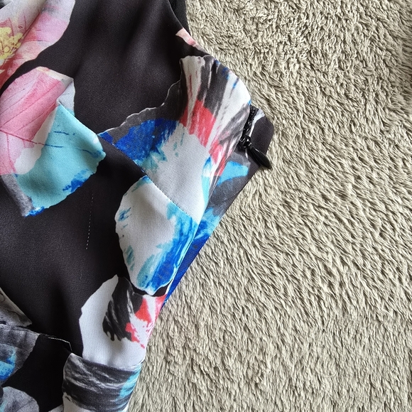 Bebe wide leg spaghetti strap floral jumpsuit size 6 - Picture 12 of 15